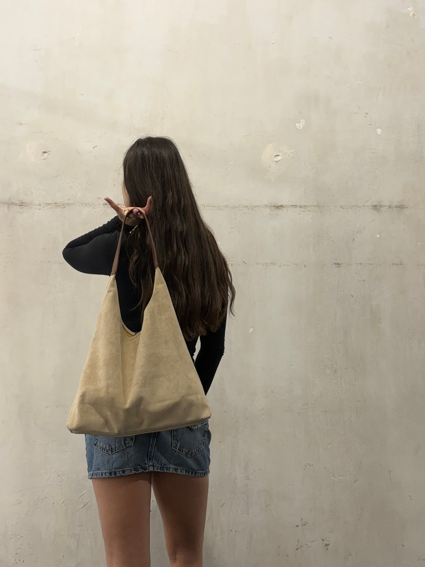 ROSE – SUEDE SHOULDER BAG