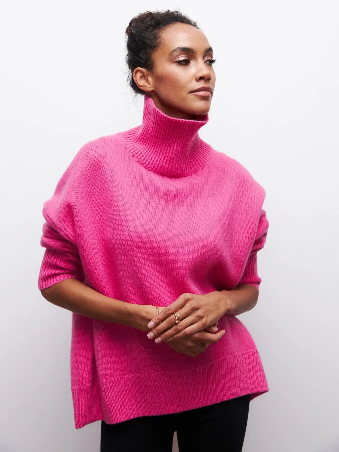 LAILA - ELEGANT TURTLENECK FOR WINTER