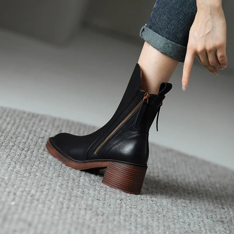 MARIA – LEATHER ANKLE BOOTS