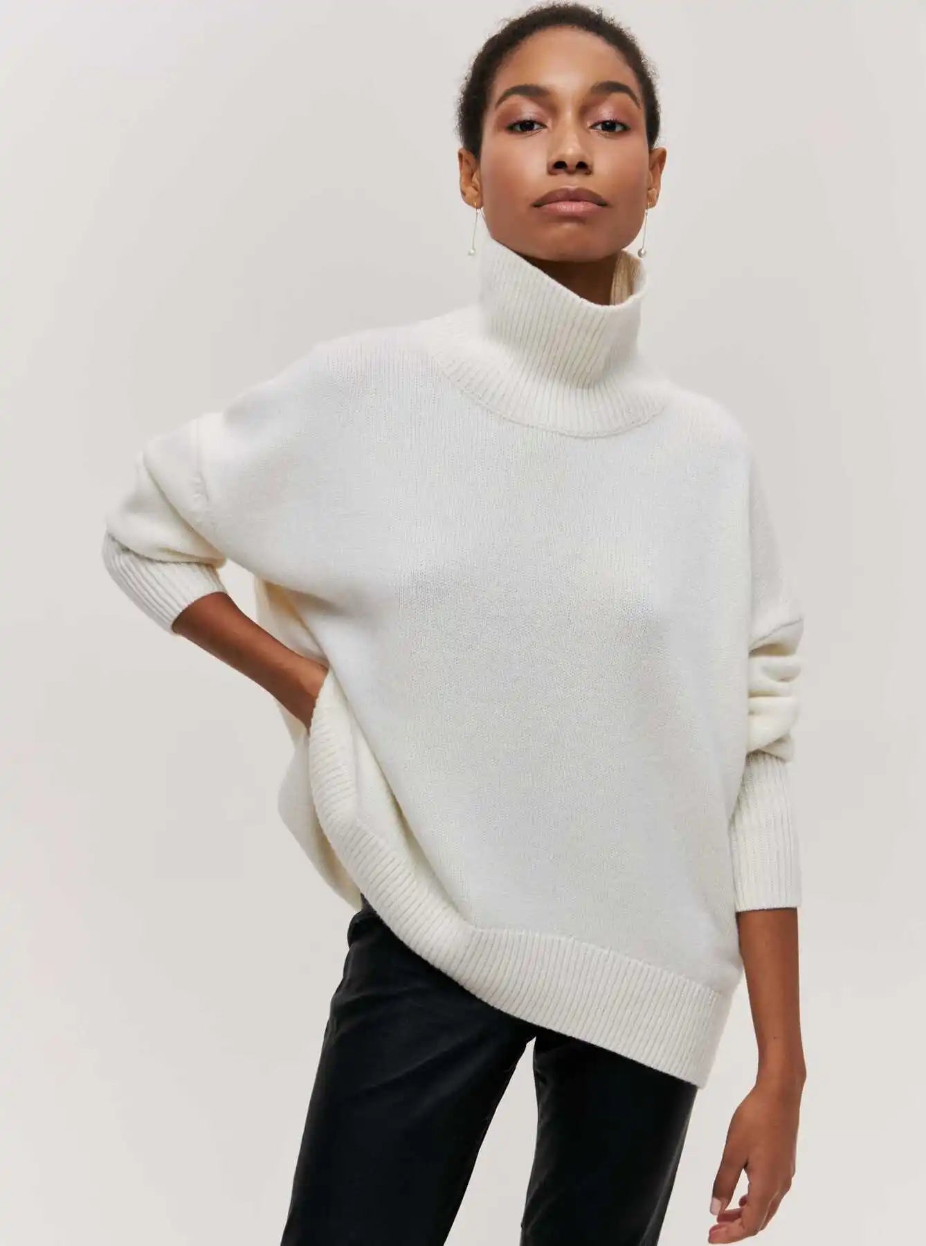 LAILA - ELEGANT TURTLENECK FOR WINTER