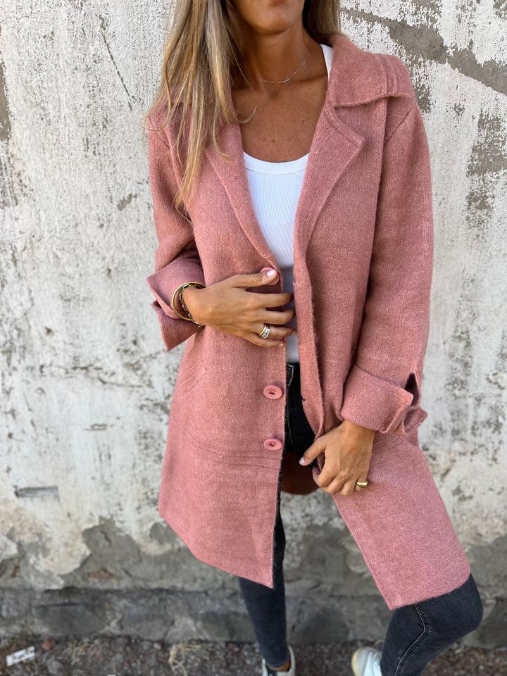 LONG CASUAL COAT WITH STYLISH LAPELS – ELEGANT WOMEN'S COAT FOR EVERY OCCASION